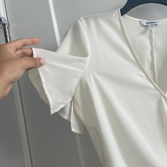 Express Tie Blouse - Picture 4 of 7